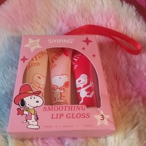 Siyiping Snoopy Smoothing Lip Gloss Set